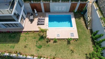 Fethiye'de Doğa Manzaralı Lüks Villa