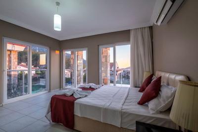 Villa Golden Heights 2