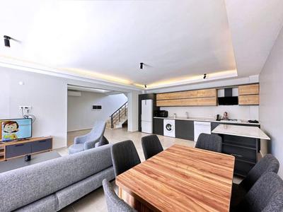 Villa Oba (B)
