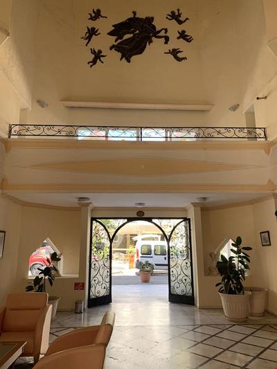 Zuhat Otel