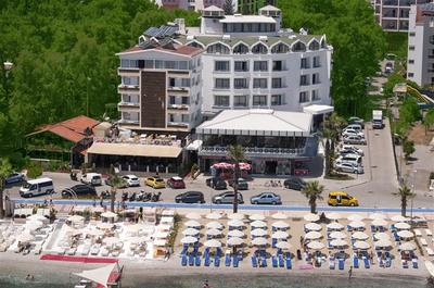 Class Beach Hotel