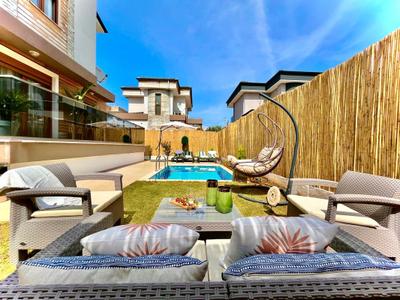 Sunset Villa