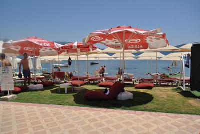 Uysal Motel Beach
