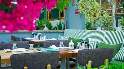 Yeshill Beach Hotel