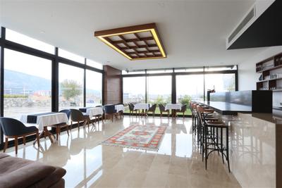 Carissa Otel