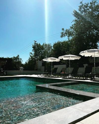 Villa's Tomris