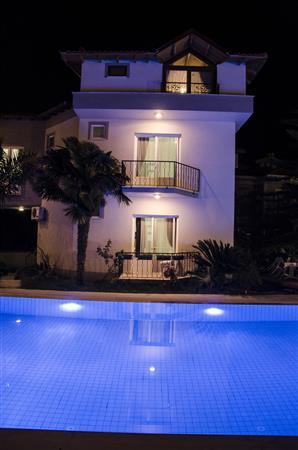 Yaprak Otel
