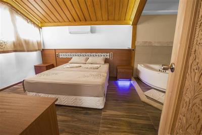 Grand Hotel Azmakhan Spa And Wellness