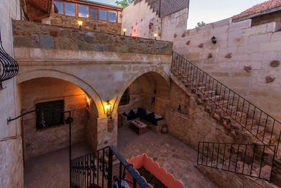 Adanos Konuk Evi