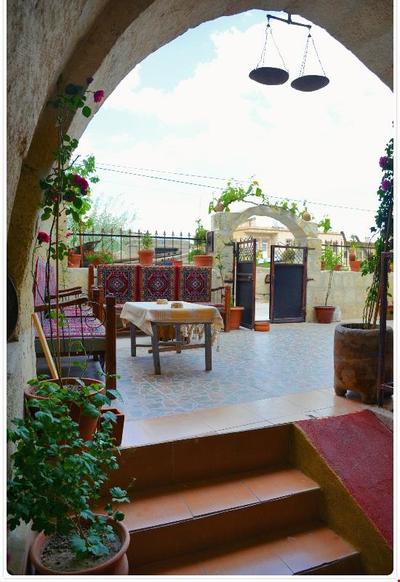 Ali's Guest House