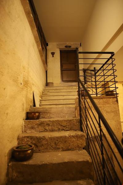 Heritage Cave Suites