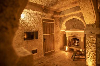 Kayata Cave Suites
