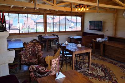 Larissa Cave Hotel