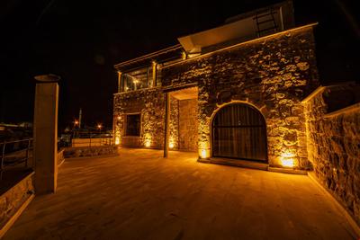Megaron Cave Hotel