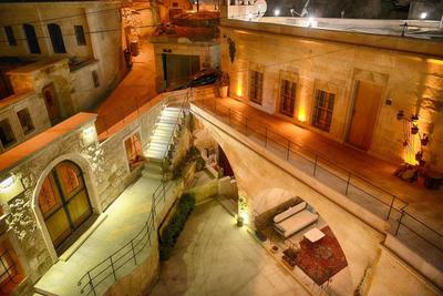 Salkim Cave House