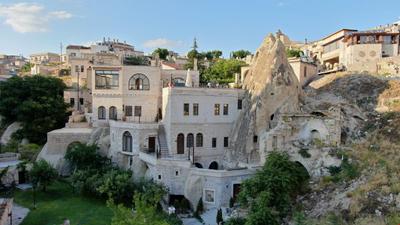 Serenus Cave Suites