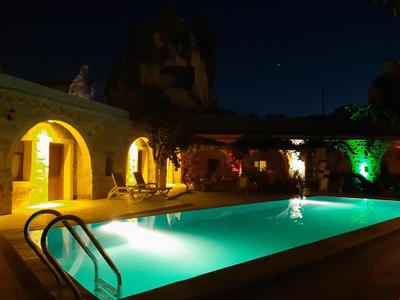 Seven Rock Cave Hotel