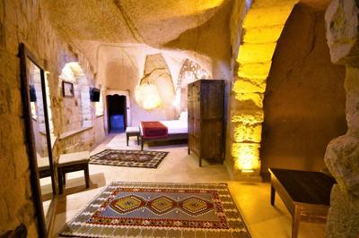 Under Cave Hotel