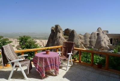 Uçhisar Kaya Pension