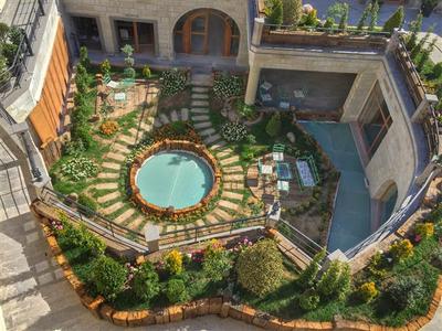 Aithra Cave Hotel