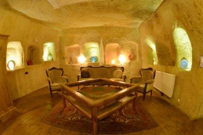 Amor Cave House