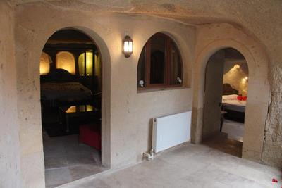 Hilem Cave House