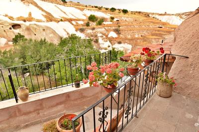 Valley Inn Cave Hotel