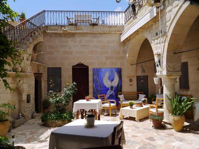 Yasemin Cave House