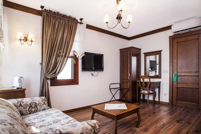 Karlıbel İkizevler Hotel