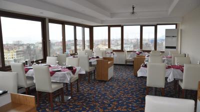 Grand Ayzek Hotel