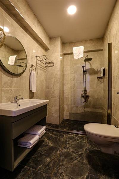 Grand Ayzek Hotel