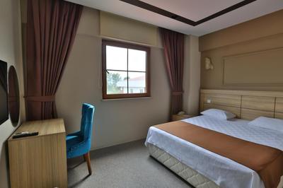 Grand Ayzek Hotel