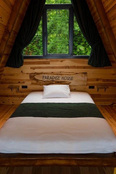 Paradise House (Deluxe Bungalov)
