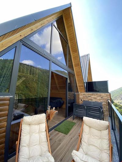 Valent Suit Bungalov