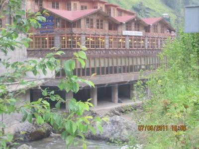 Dere Otel