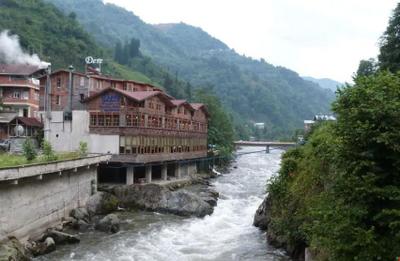 Dere Otel