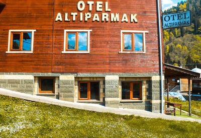 Otel Altıparmak