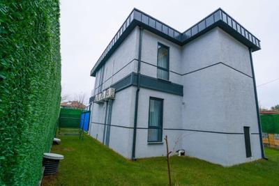 Zümrüt Villaları