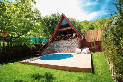 Merce Bungalov