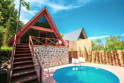 Merce Bungalov