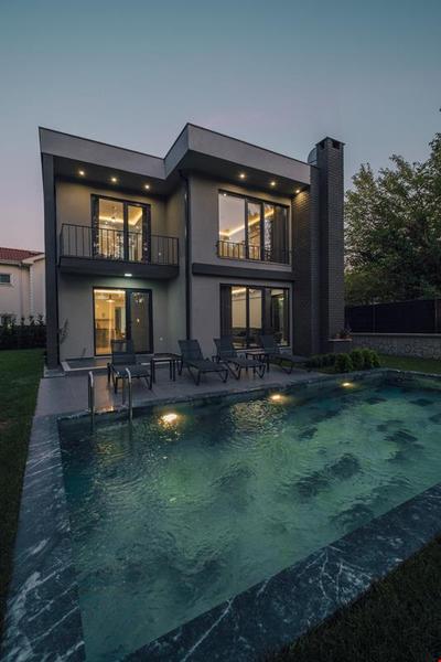 Villa Gray