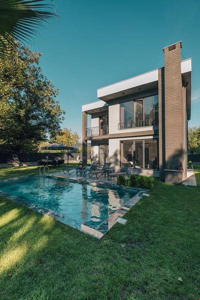 Villa Gray