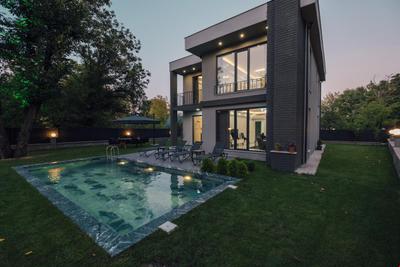 Villa Gray