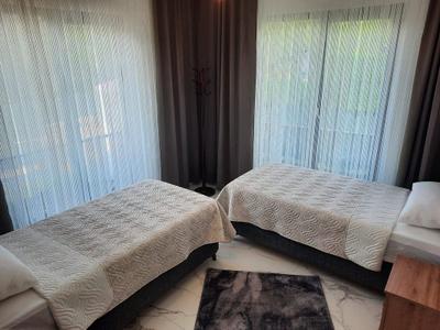 Villa SPN-4100