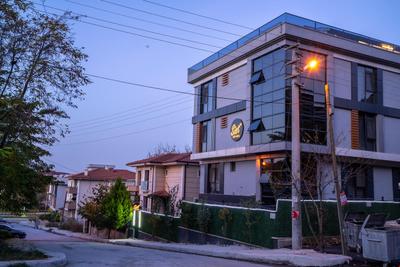 Sist 34 Suit Hotel