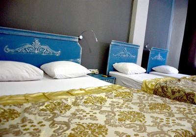 Blue Dolphin Otel