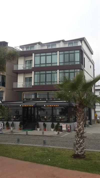 Güzel Yali Evleri