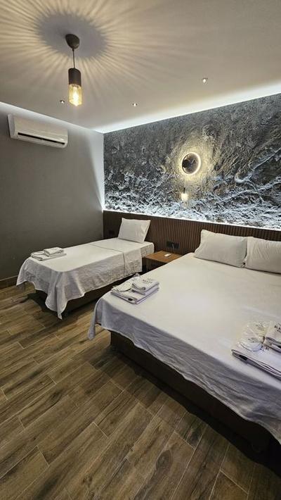Rever Hotel