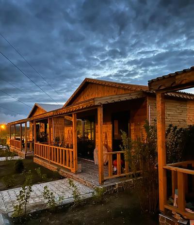 Reyas Bungalov