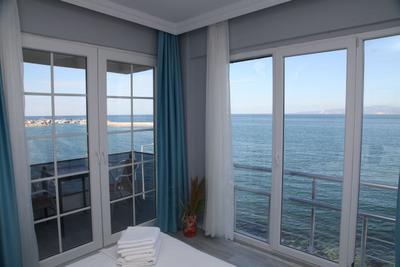 Edda Otel Suit